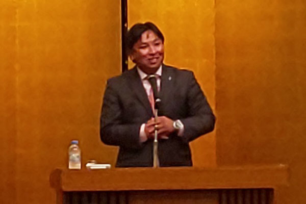 里崎智也氏が「強い組織作りと合理的思考」について講演 