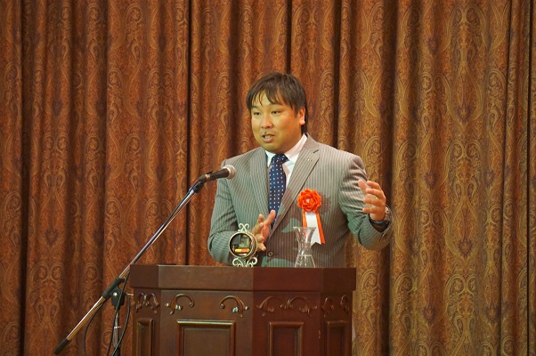 里崎智也氏が「天才じゃなくても世界一になれた思考術」について講演 