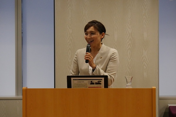 石黒由美子氏が「夢をあきらめない」をテーマに講演 